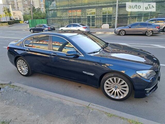 Синий БМВ 7 Серия, объемом двигателя 2.99 л и пробегом 201 тыс. км за 24500 $, фото 1 на Automoto.ua