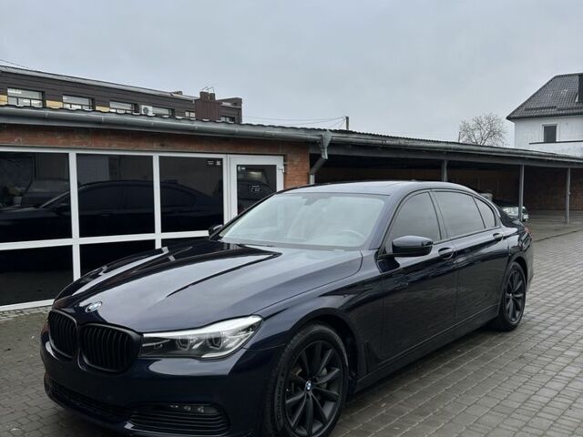 Синий БМВ 7 Серия, объемом двигателя 3 л и пробегом 190 тыс. км за 23300 $, фото 1 на Automoto.ua