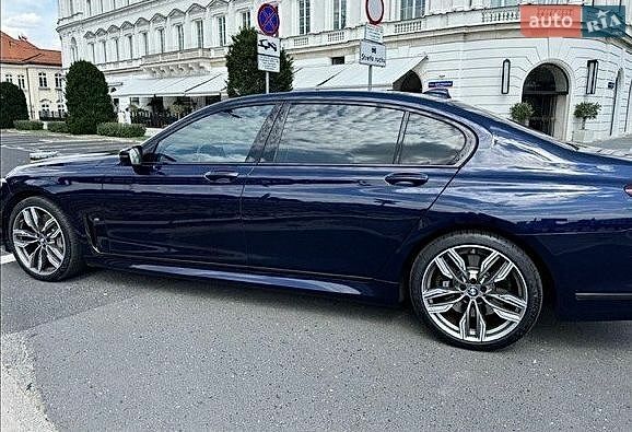 Синий БМВ 7 Серия, объемом двигателя 4.4 л и пробегом 170 тыс. км за 51900 $, фото 1 на Automoto.ua