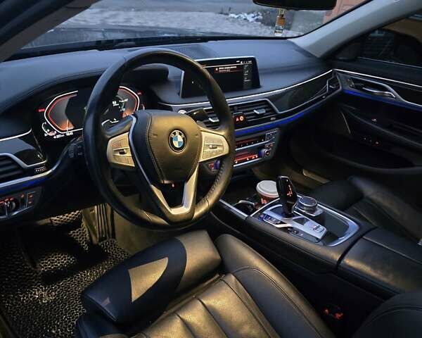 Зелений БМВ 7 Серія, об'ємом двигуна 3 л та пробігом 126 тис. км за 52800 $, фото 1 на Automoto.ua