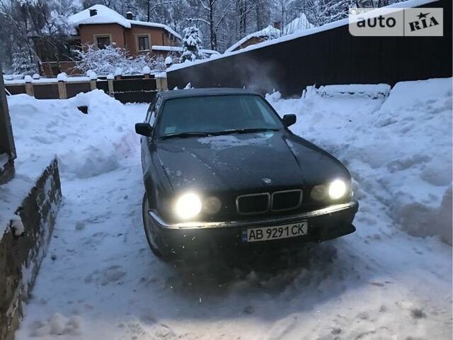 Чорний БМВ 730, об'ємом двигуна 3 л та пробігом 1 тис. км за 4000 $, фото 1 на Automoto.ua