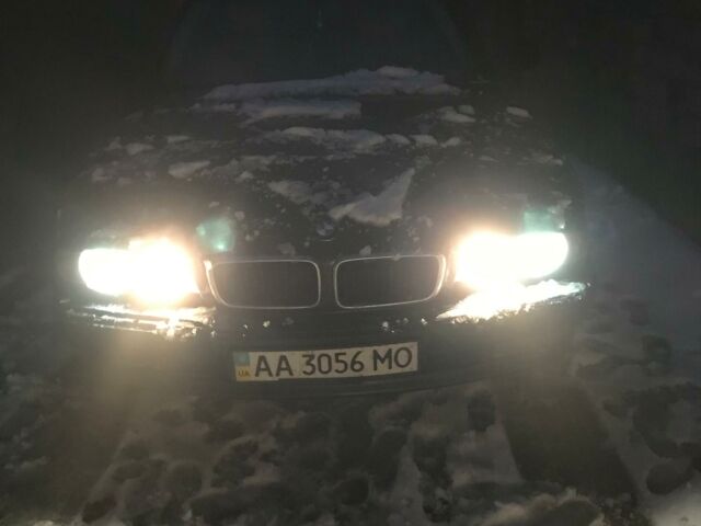 Синій БМВ 730, об'ємом двигуна 3 л та пробігом 100 тис. км за 6500 $, фото 1 на Automoto.ua