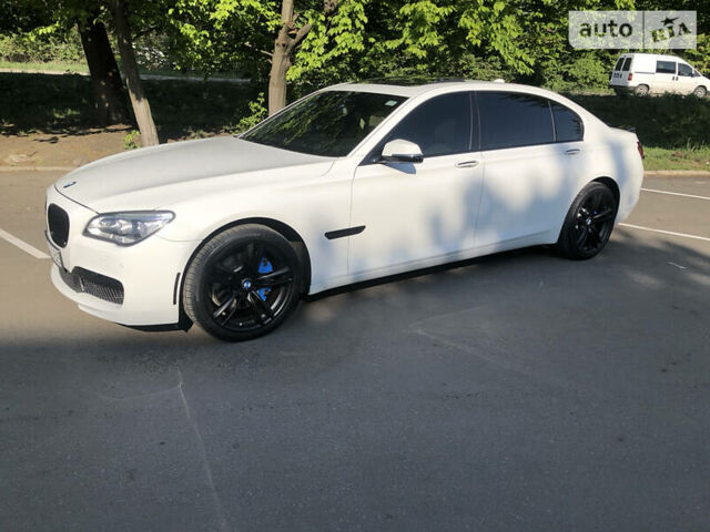 Білий БМВ 740, об'ємом двигуна 3 л та пробігом 153 тис. км за 24000 $, фото 1 на Automoto.ua