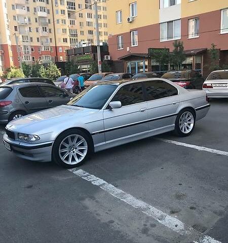 БМВ 740, об'ємом двигуна 4.4 л та пробігом 227 тис. км за 7500 $, фото 1 на Automoto.ua