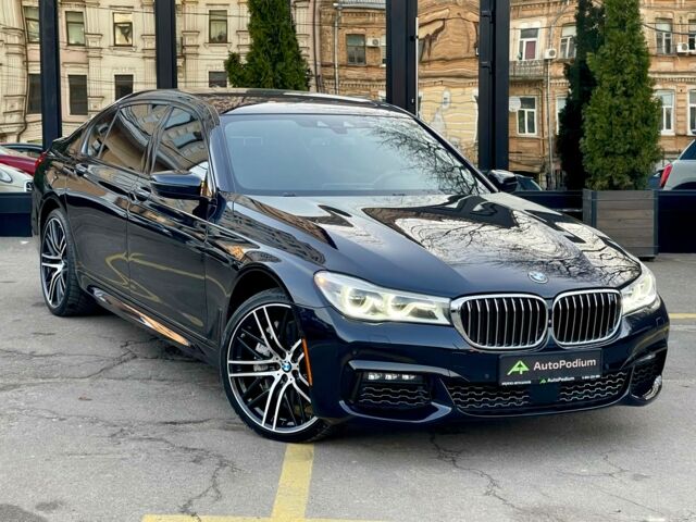 Синий БМВ 750, объемом двигателя 4.4 л и пробегом 133 тыс. км за 42500 $, фото 1 на Automoto.ua