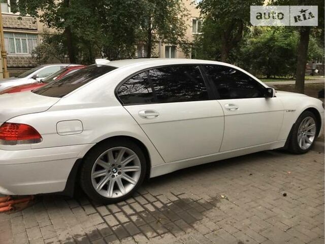 Білий БМВ 760, об'ємом двигуна 6 л та пробігом 270 тис. км за 13500 $, фото 1 на Automoto.ua