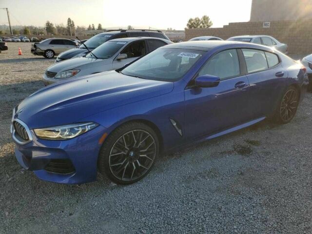 Синий БМВ 8 Серия, объемом двигателя 3 л и пробегом 17 тыс. км за 29000 $, фото 1 на Automoto.ua