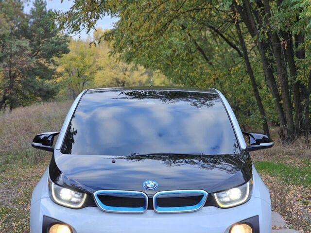 БМВ И3 2014 в Днепре (Днепропетровске) на Automoto.ua Белый БМВ И3, объемом двигателя 0 л и пробегом 145 тыс. км за 9200 $, фото 1 на Automoto.ua