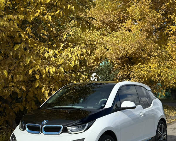 Белый БМВ И3, объемом двигателя 0 л и пробегом 130 тыс. км за 10500 $, фото 1 на Automoto.ua