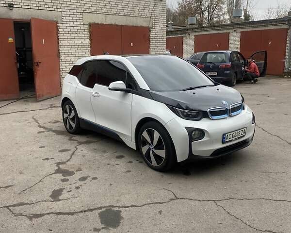 Белый БМВ И3, объемом двигателя 0 л и пробегом 95 тыс. км за 11000 $, фото 1 на Automoto.ua