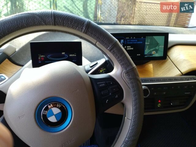 Белый БМВ И3, объемом двигателя 0 л и пробегом 102 тыс. км за 12000 $, фото 1 на Automoto.ua