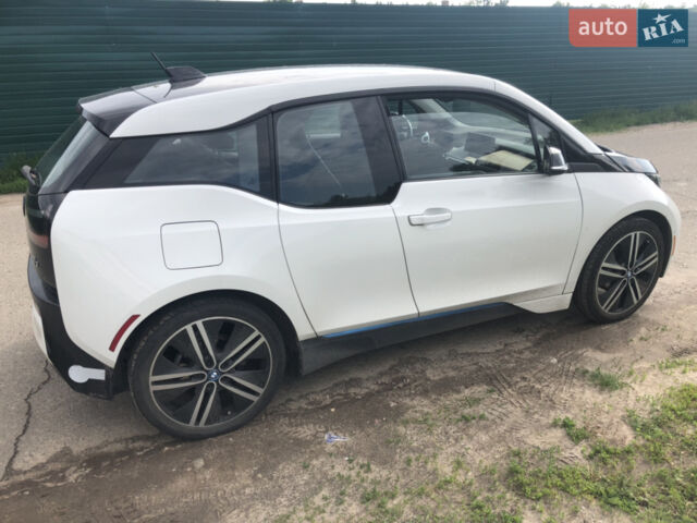 Белый БМВ И3, объемом двигателя 0 л и пробегом 67 тыс. км за 15000 $, фото 1 на Automoto.ua