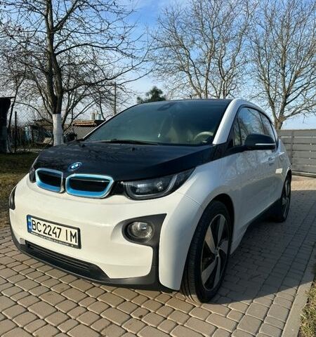 Білий БМВ І3, об'ємом двигуна 0.65 л та пробігом 120 тис. км за 12500 $, фото 1 на Automoto.ua