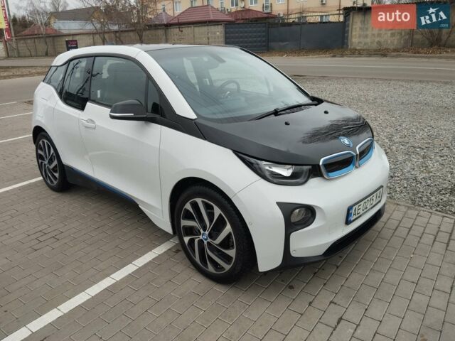 Белый БМВ И3, объемом двигателя 0 л и пробегом 96 тыс. км за 9200 $, фото 1 на Automoto.ua