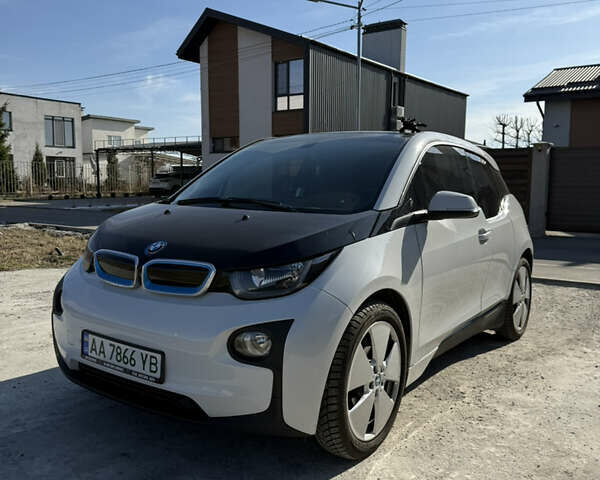 Белый БМВ И3, объемом двигателя 0 л и пробегом 166 тыс. км за 8900 $, фото 1 на Automoto.ua