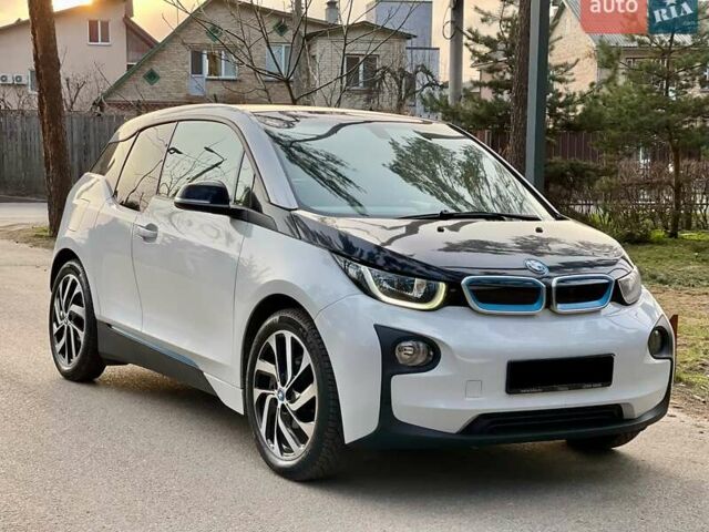 Белый БМВ И3, объемом двигателя 0 л и пробегом 65 тыс. км за 11999 $, фото 1 на Automoto.ua