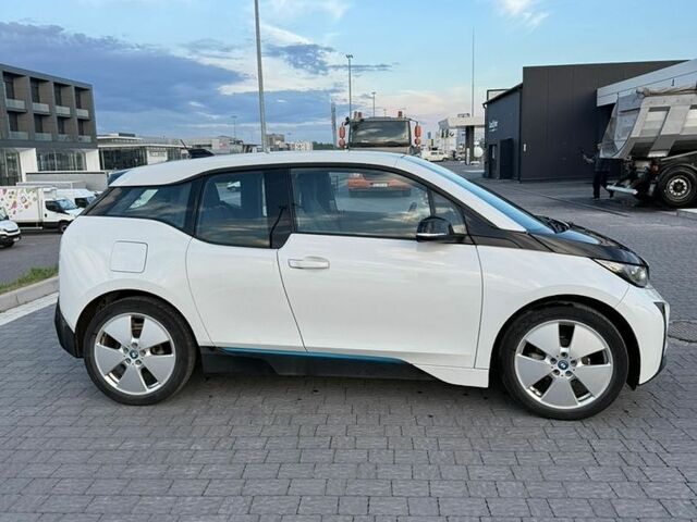 Білий БМВ І3, об'ємом двигуна 0 л та пробігом 151 тис. км за 12500 $, фото 1 на Automoto.ua