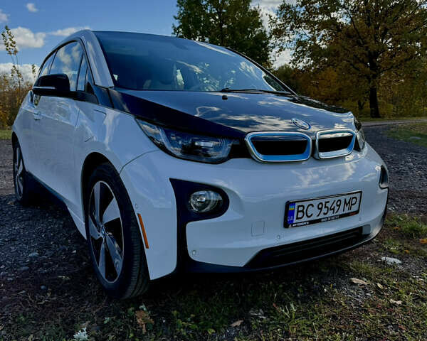 БМВ І3 2016 у Львові на Automoto.ua Білий БМВ І3, об'ємом двигуна 0.65 л та пробігом 69 тис. км за 12999 $, фото 1 на Automoto.ua