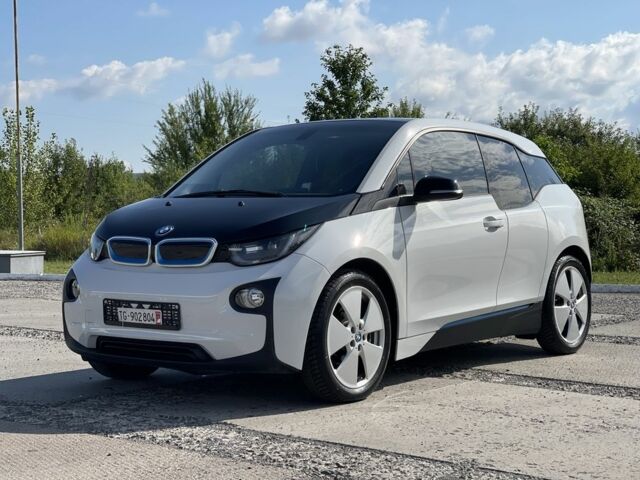 Белый БМВ И3, объемом двигателя 0 л и пробегом 29 тыс. км за 13999 $, фото 1 на Automoto.ua