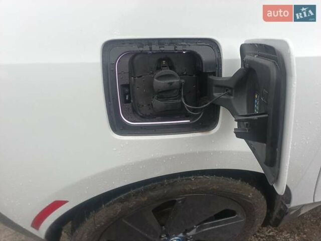 Белый БМВ И3, объемом двигателя 0 л и пробегом 108 тыс. км за 17900 $, фото 1 на Automoto.ua