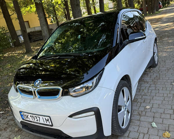Білий БМВ І3, об'ємом двигуна 0.65 л та пробігом 90 тис. км за 19500 $, фото 1 на Automoto.ua