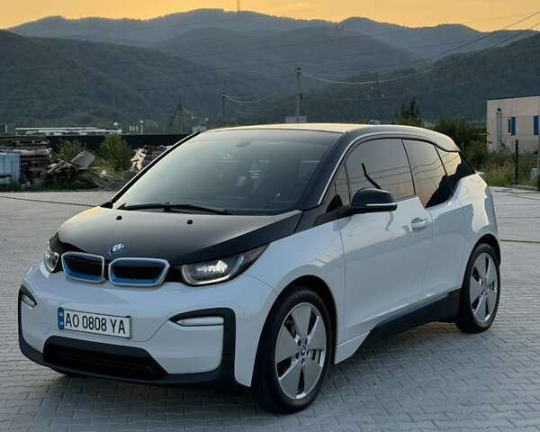 Белый БМВ И3, объемом двигателя 0 л и пробегом 42 тыс. км за 17400 $, фото 1 на Automoto.ua