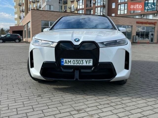 Белый БМВ И3, объемом двигателя 0 л и пробегом 17 тыс. км за 62999 $, фото 1 на Automoto.ua