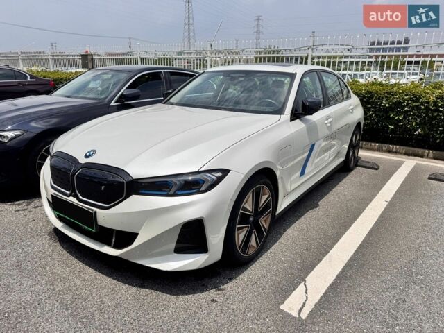 Белый БМВ И3, объемом двигателя 0 л и пробегом 31 тыс. км за 31200 $, фото 1 на Automoto.ua