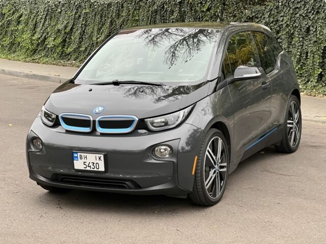 Черный БМВ И3, объемом двигателя 0 л и пробегом 56 тыс. км за 10500 $, фото 1 на Automoto.ua