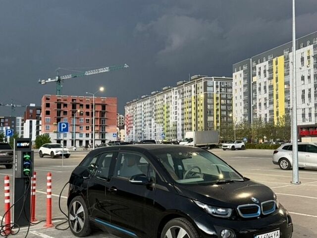 Черный БМВ И3, объемом двигателя 0 л и пробегом 90 тыс. км за 13500 $, фото 1 на Automoto.ua
