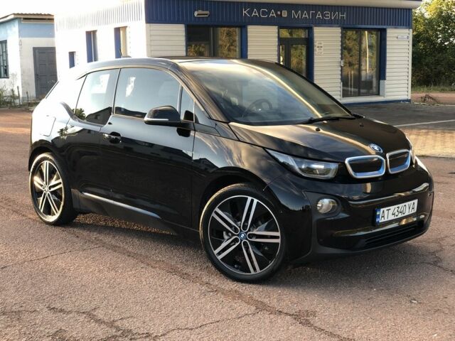 Черный БМВ И3, объемом двигателя 0 л и пробегом 136 тыс. км за 13100 $, фото 1 на Automoto.ua