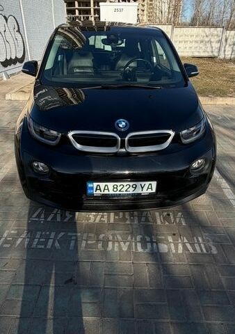 Черный БМВ И3, объемом двигателя 0 л и пробегом 107 тыс. км за 13500 $, фото 1 на Automoto.ua