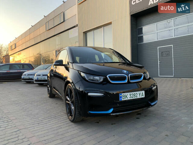 Черный БМВ И3, объемом двигателя 0 л и пробегом 60 тыс. км за 14950 $, фото 1 на Automoto.ua