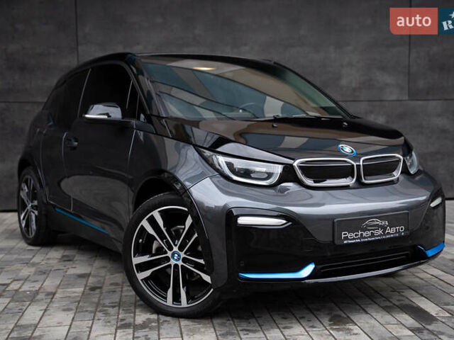 Черный БМВ И3, объемом двигателя 0 л и пробегом 64 тыс. км за 15000 $, фото 1 на Automoto.ua