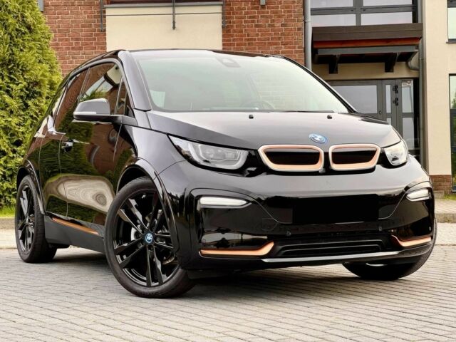Черный БМВ И3, объемом двигателя 0 л и пробегом 46 тыс. км за 10000 $, фото 1 на Automoto.ua