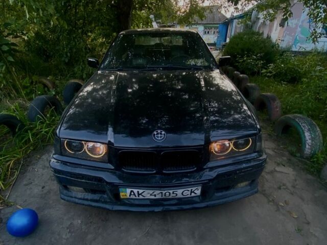 Черный БМВ И3, объемом двигателя 2 л и пробегом 1 тыс. км за 2230 $, фото 1 на Automoto.ua