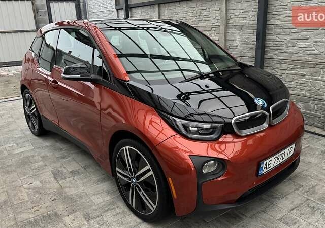 Красный БМВ И3, объемом двигателя 0 л и пробегом 96 тыс. км за 11500 $, фото 1 на Automoto.ua