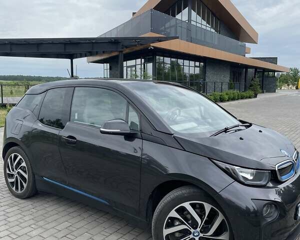 Серый БМВ И3, объемом двигателя 0 л и пробегом 159 тыс. км за 10000 $, фото 1 на Automoto.ua