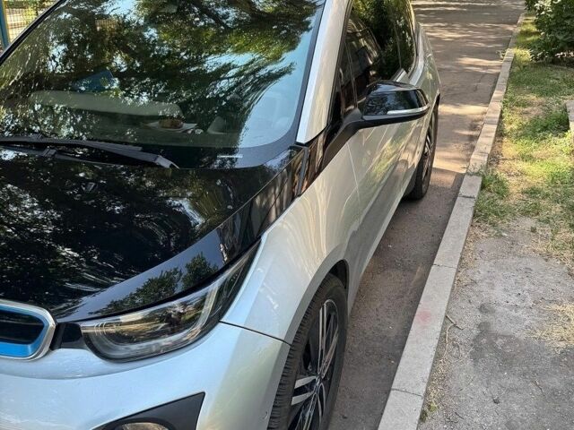 Сірий БМВ І3, об'ємом двигуна 0 л та пробігом 158 тис. км за 9000 $, фото 1 на Automoto.ua