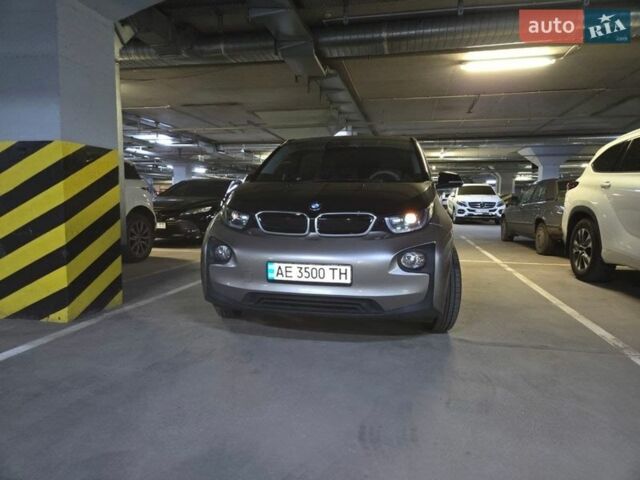 Сірий БМВ І3, об'ємом двигуна 0.65 л та пробігом 106 тис. км за 12500 $, фото 1 на Automoto.ua