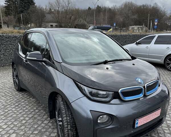БМВ И3 2016 в Львове на Automoto.ua Серый БМВ И3, объемом двигателя 0 л и пробегом 174 тыс. км за 11200 $, фото 1 на Automoto.ua