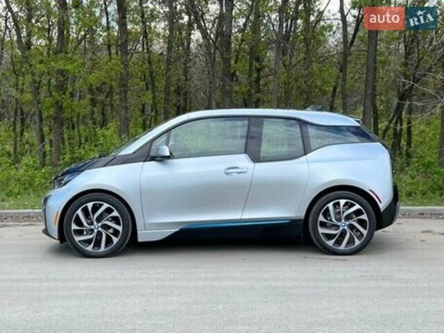 Серый БМВ И3, объемом двигателя 0 л и пробегом 100 тыс. км за 16500 $, фото 1 на Automoto.ua