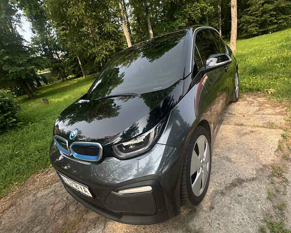 Серый БМВ И3, объемом двигателя 0 л и пробегом 68 тыс. км за 18500 $, фото 1 на Automoto.ua