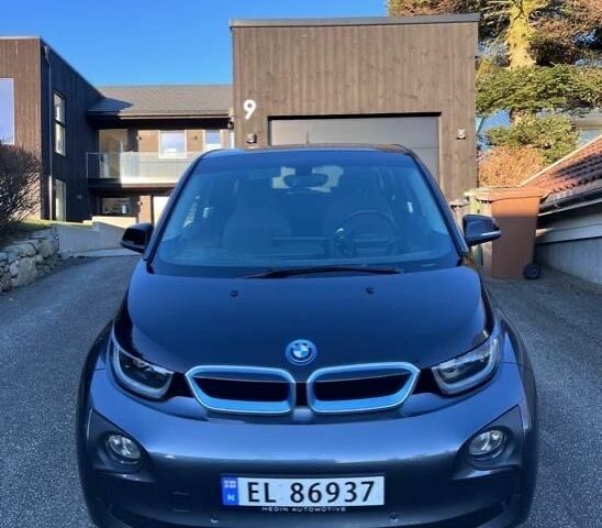 Оранжевый БМВ И3, объемом двигателя 0 л и пробегом 101 тыс. км за 10300 $, фото 1 на Automoto.ua