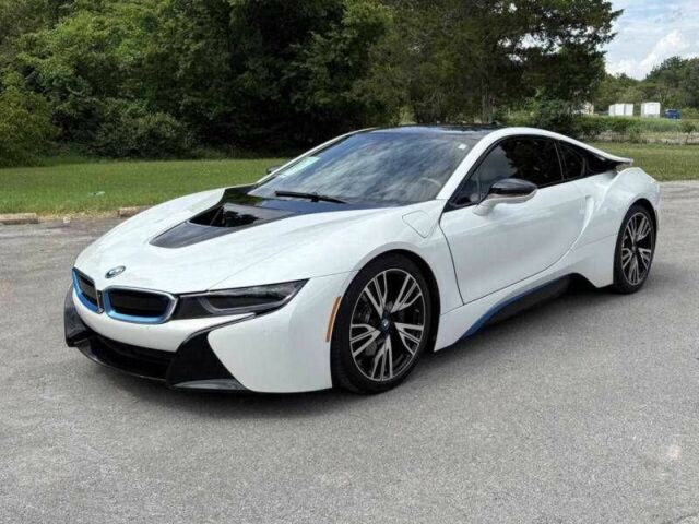 Белый БМВ И8, объемом двигателя 1 л и пробегом 45 тыс. км за 19300 $, фото 1 на Automoto.ua