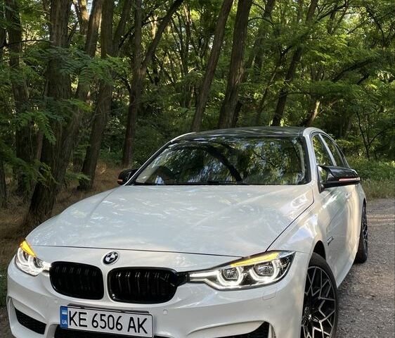 Белый БМВ М3, объемом двигателя 2 л и пробегом 2 тыс. км за 13000 $, фото 1 на Automoto.ua