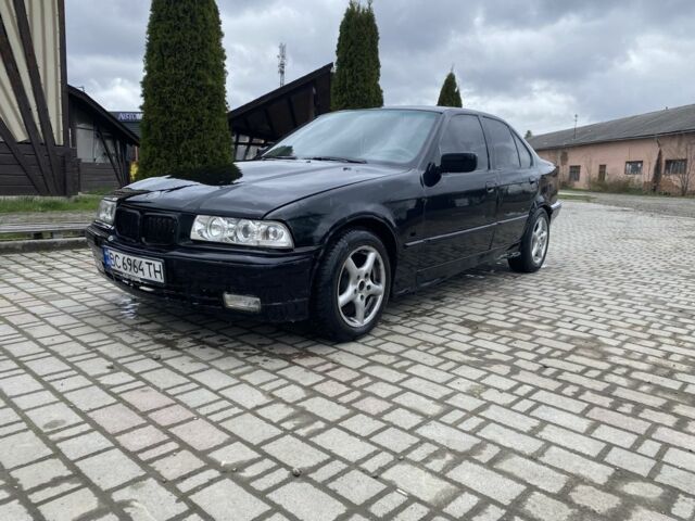 Чорний БМВ М3, об'ємом двигуна 1.8 л та пробігом 3 тис. км за 1899 $, фото 1 на Automoto.ua