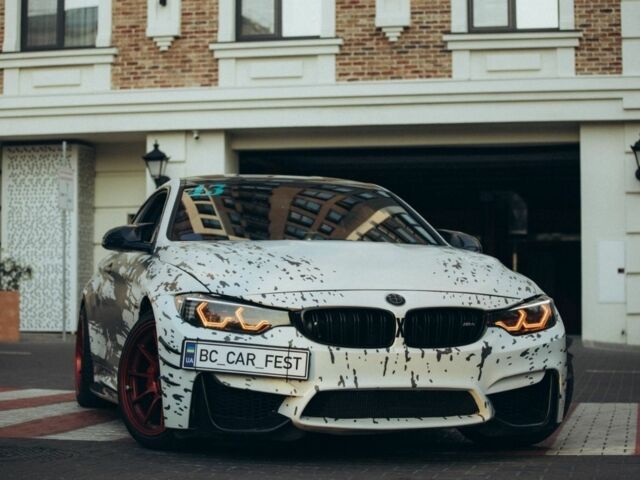 Білий БМВ M4, об'ємом двигуна 3 л та пробігом 120 тис. км за 29974 $, фото 1 на Automoto.ua