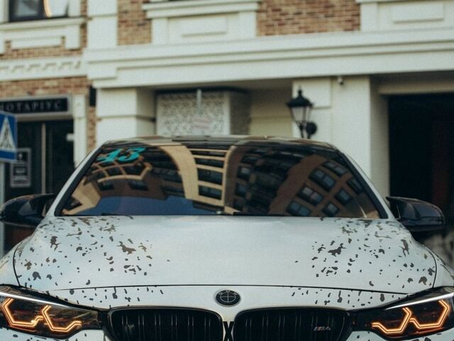 Білий БМВ M4, об'ємом двигуна 2.98 л та пробігом 120 тис. км за 30900 $, фото 1 на Automoto.ua