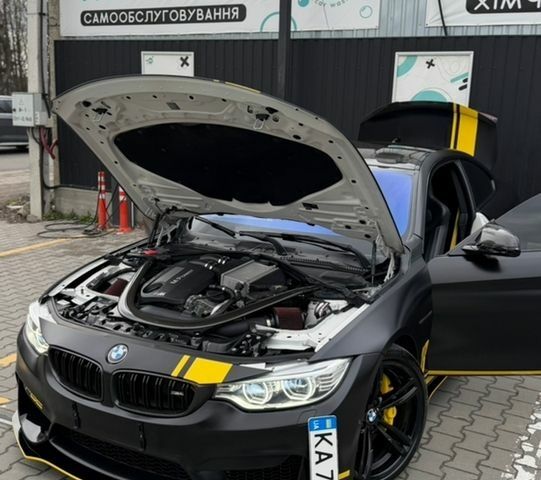 Білий БМВ M4, об'ємом двигуна 2.98 л та пробігом 127 тис. км за 38000 $, фото 1 на Automoto.ua